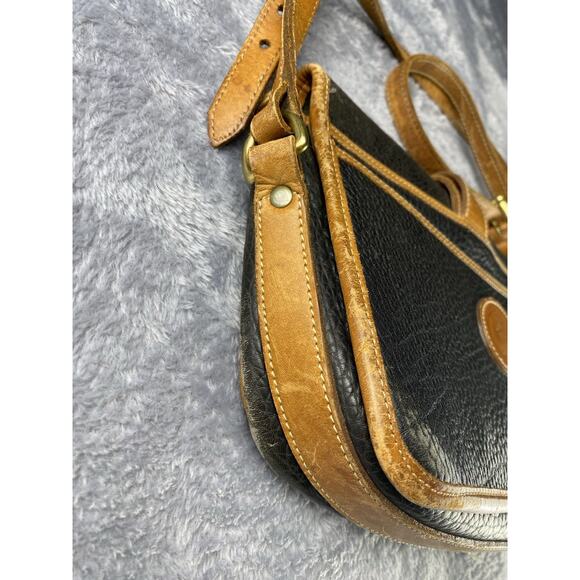 Vintage Dooney & Bourke All Weather Leather Black Pebble Grain Crossbody Purse - Picture 7 of 11